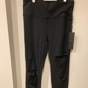 Mono b, laser cut leggings, size M, NWT